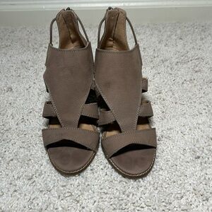 Lucky brand Joellen wedge 7.5M